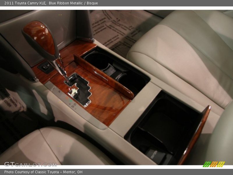 Blue Ribbon Metallic / Bisque 2011 Toyota Camry XLE