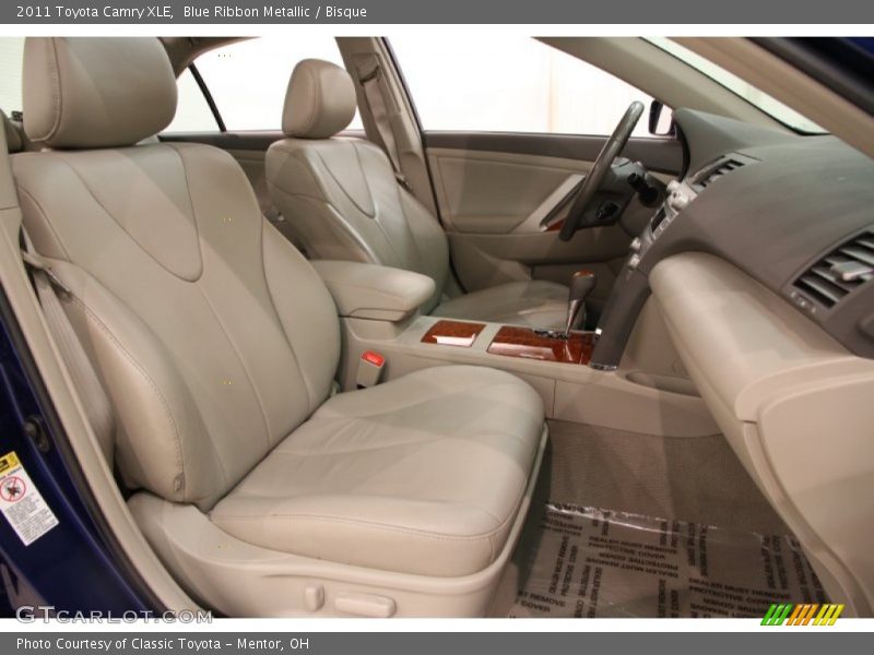 Blue Ribbon Metallic / Bisque 2011 Toyota Camry XLE