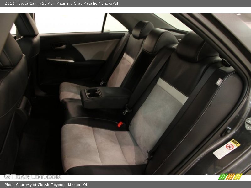 Magnetic Gray Metallic / Black/Ash 2012 Toyota Camry SE V6