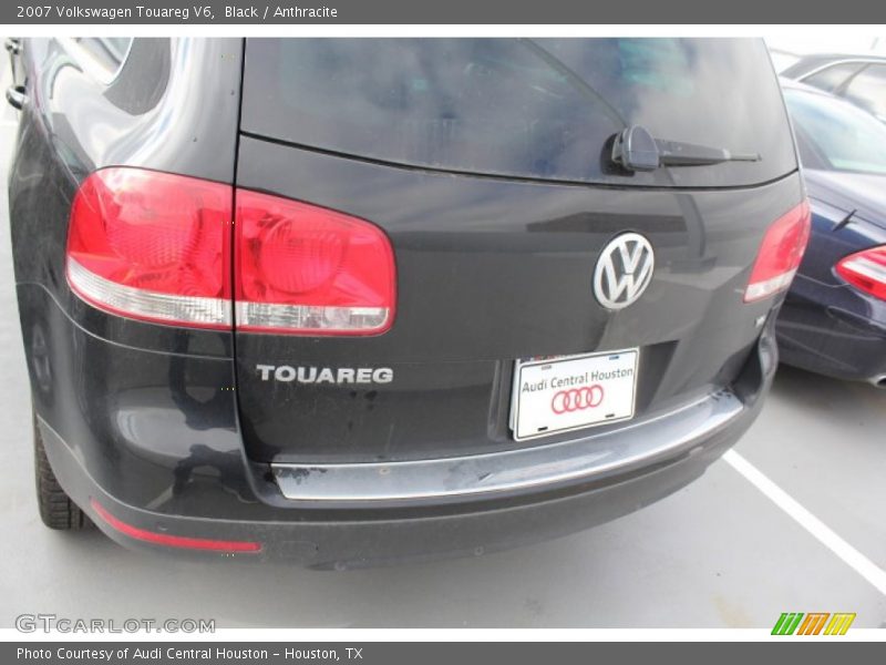 Black / Anthracite 2007 Volkswagen Touareg V6
