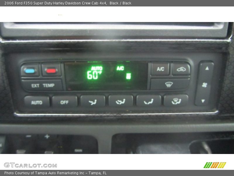 Controls of 2006 F350 Super Duty Harley Davidson Crew Cab 4x4