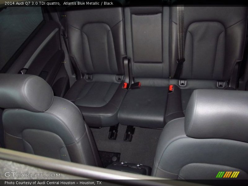 Rear Seat of 2014 Q7 3.0 TDI quattro