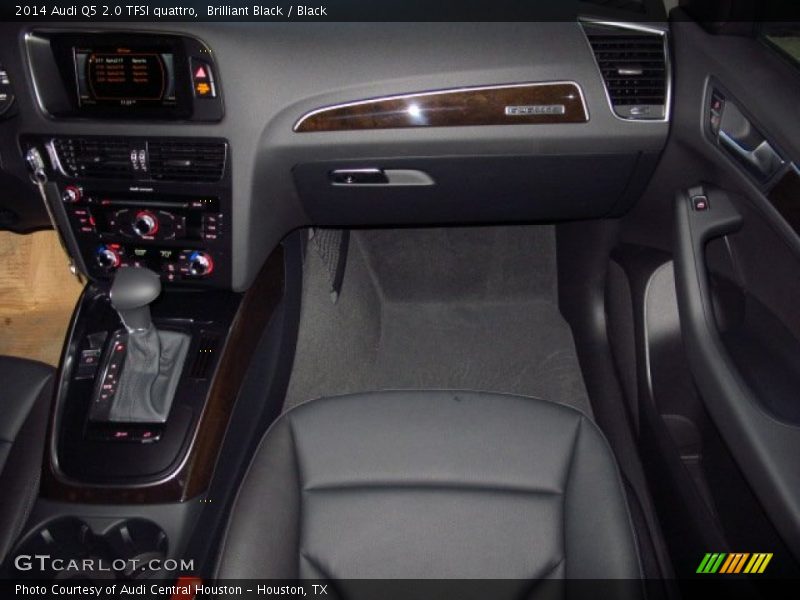 Brilliant Black / Black 2014 Audi Q5 2.0 TFSI quattro