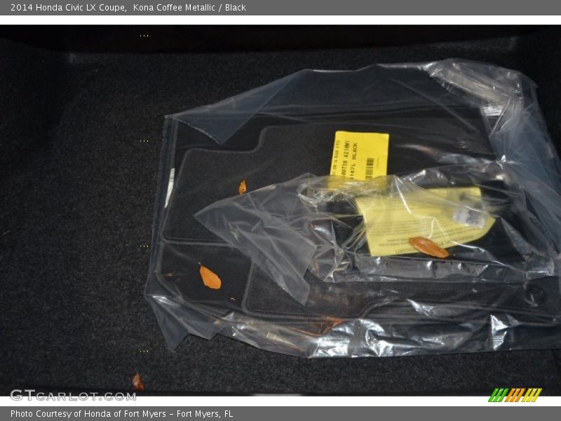 Kona Coffee Metallic / Black 2014 Honda Civic LX Coupe