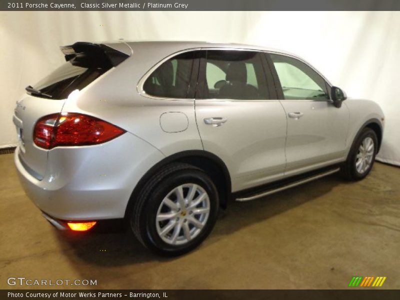 Classic Silver Metallic / Platinum Grey 2011 Porsche Cayenne