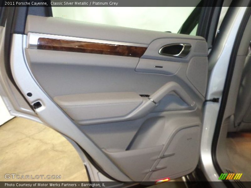 Classic Silver Metallic / Platinum Grey 2011 Porsche Cayenne