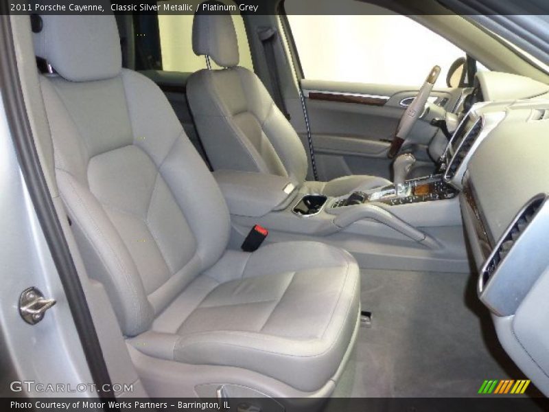 Classic Silver Metallic / Platinum Grey 2011 Porsche Cayenne