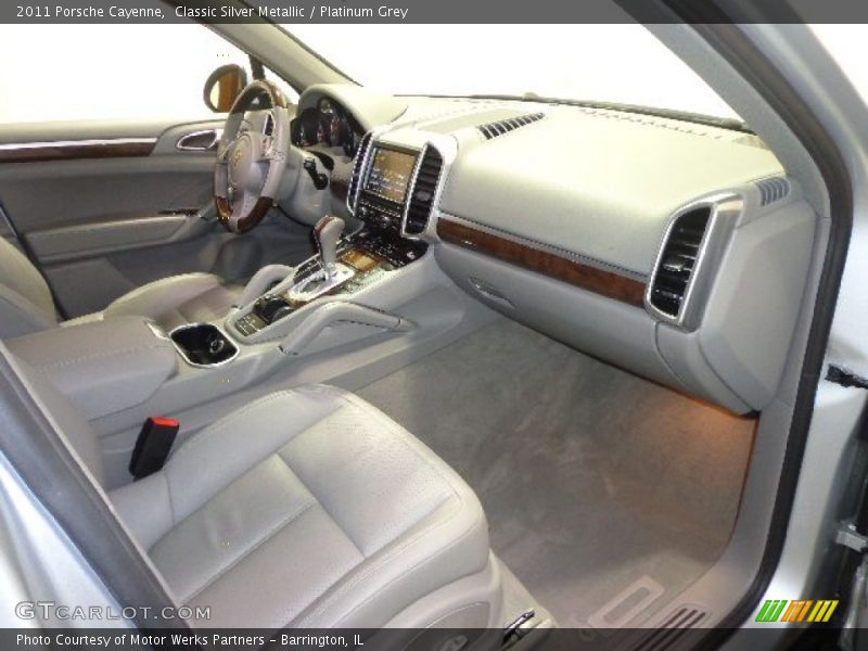 Classic Silver Metallic / Platinum Grey 2011 Porsche Cayenne