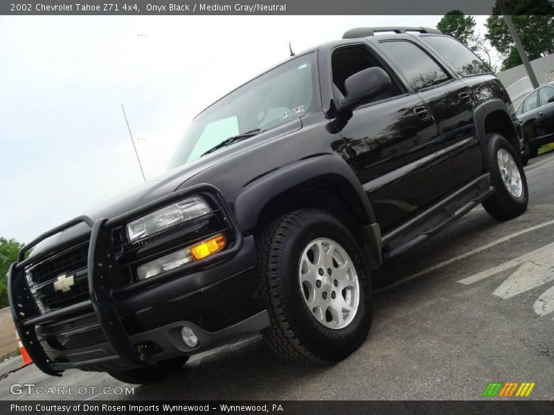 Onyx Black / Medium Gray/Neutral 2002 Chevrolet Tahoe Z71 4x4