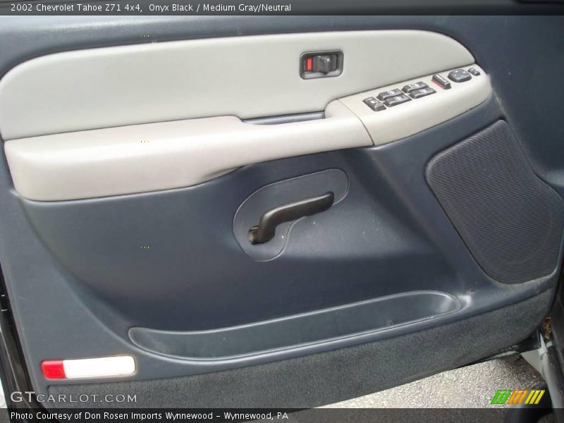 Onyx Black / Medium Gray/Neutral 2002 Chevrolet Tahoe Z71 4x4