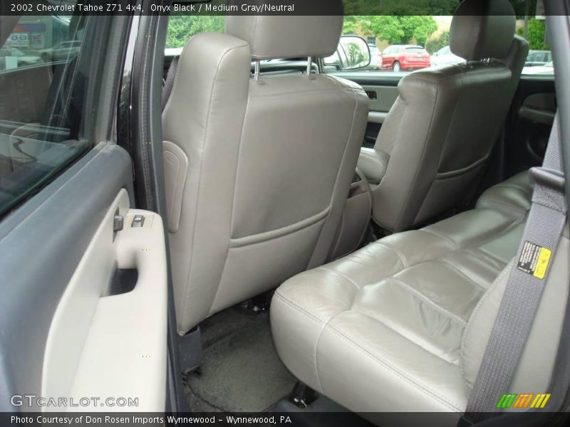 Onyx Black / Medium Gray/Neutral 2002 Chevrolet Tahoe Z71 4x4