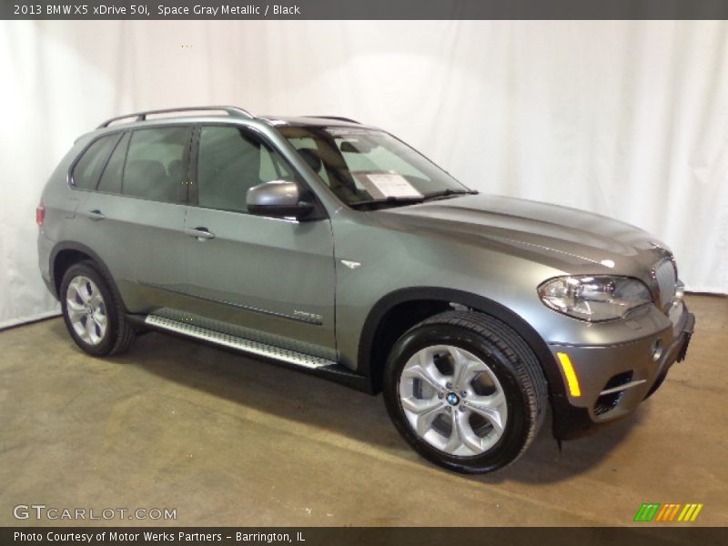 Front 3/4 View of 2013 X5 xDrive 50i