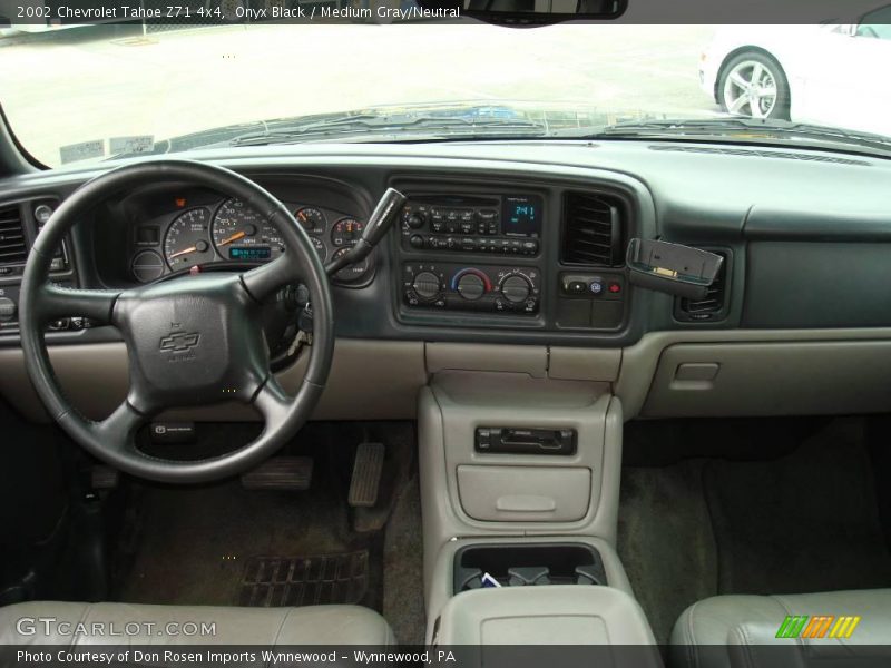 Onyx Black / Medium Gray/Neutral 2002 Chevrolet Tahoe Z71 4x4
