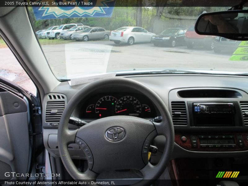 Sky Blue Pearl / Taupe 2005 Toyota Camry XLE