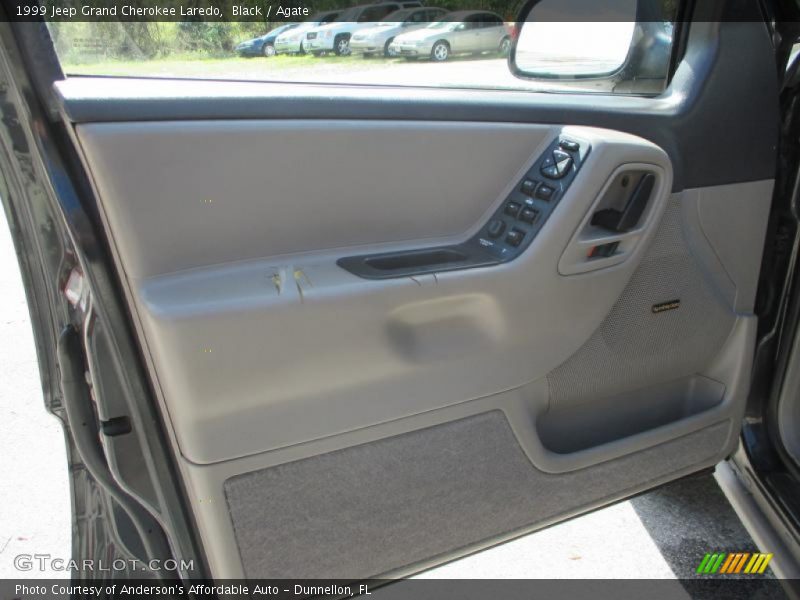 Black / Agate 1999 Jeep Grand Cherokee Laredo