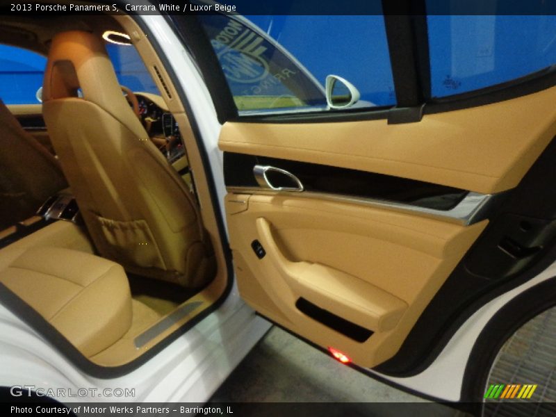 Carrara White / Luxor Beige 2013 Porsche Panamera S