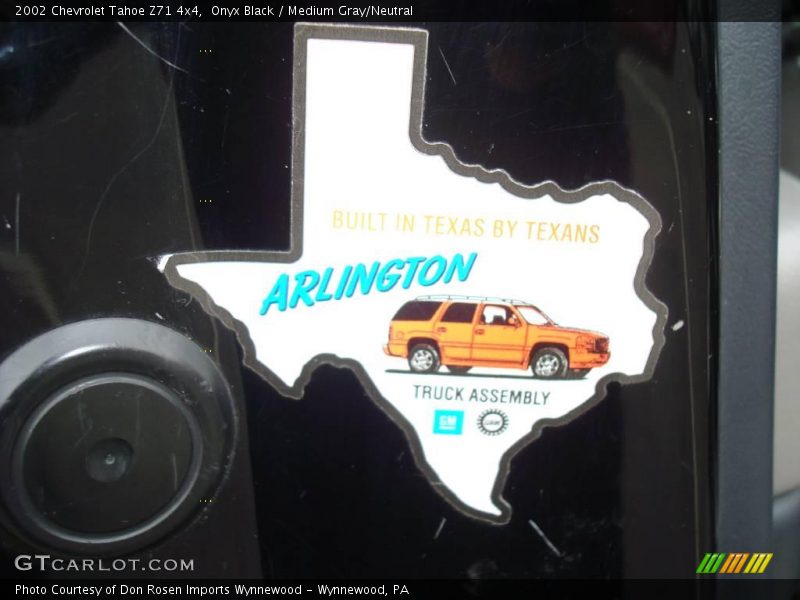 Onyx Black / Medium Gray/Neutral 2002 Chevrolet Tahoe Z71 4x4