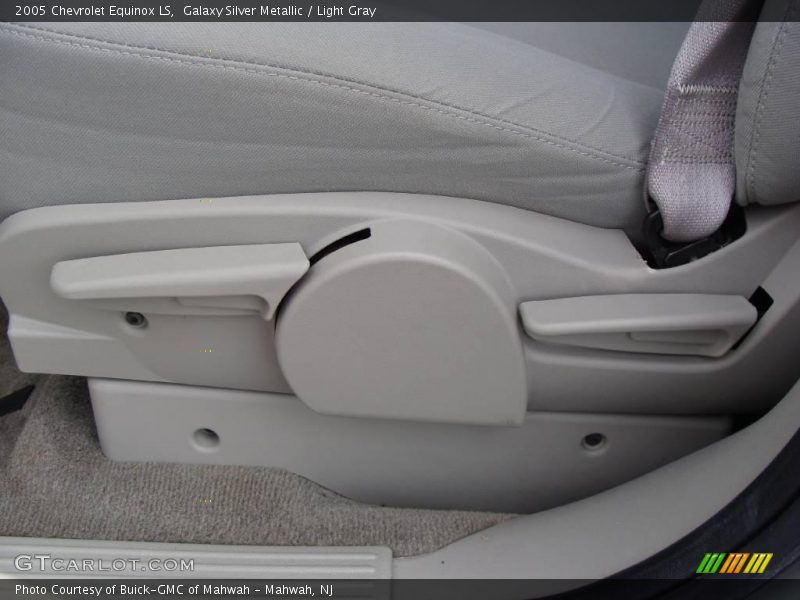 Galaxy Silver Metallic / Light Gray 2005 Chevrolet Equinox LS