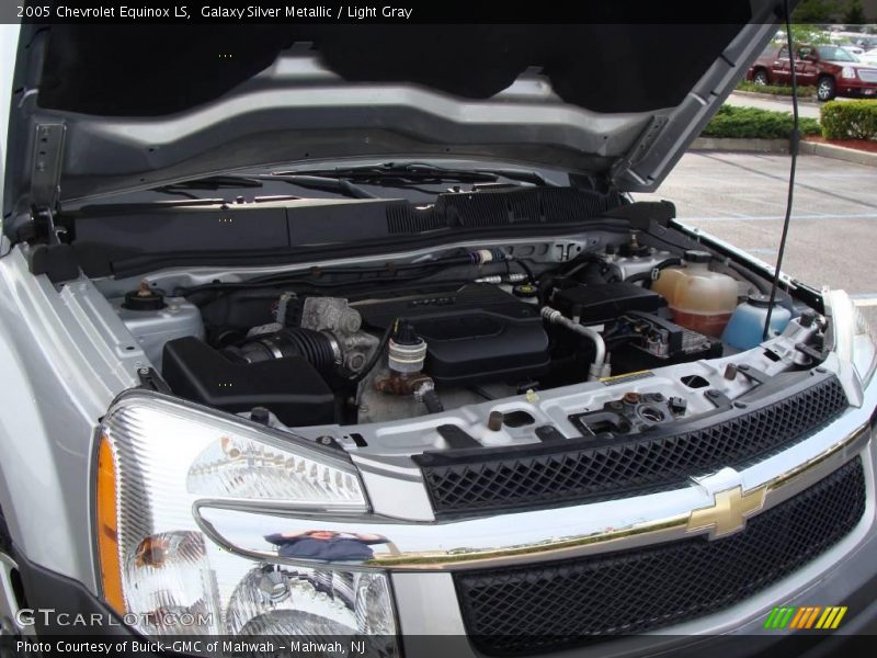 Galaxy Silver Metallic / Light Gray 2005 Chevrolet Equinox LS