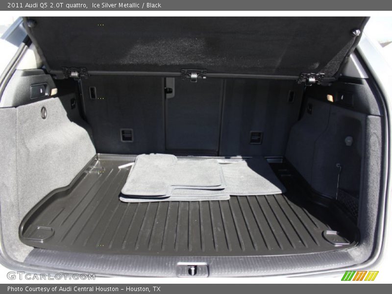 Ice Silver Metallic / Black 2011 Audi Q5 2.0T quattro
