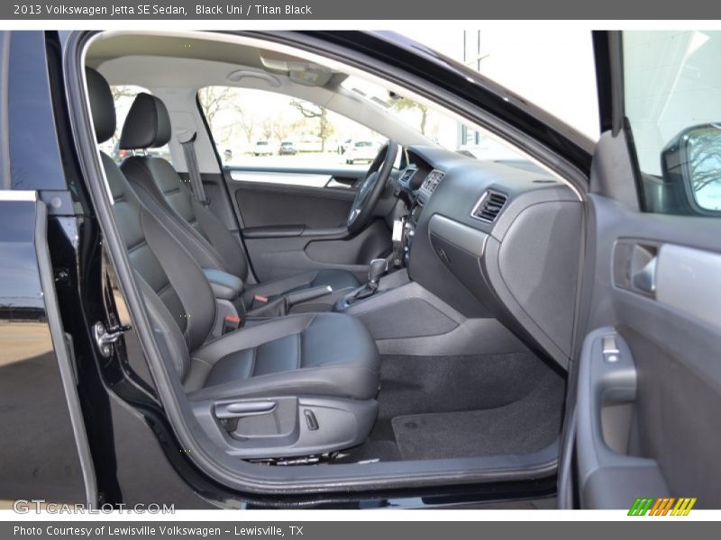 Black Uni / Titan Black 2013 Volkswagen Jetta SE Sedan