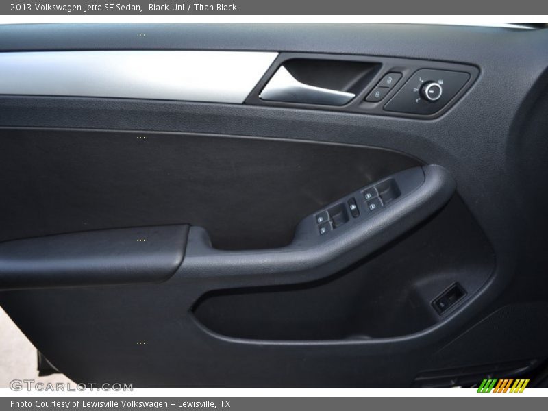 Black Uni / Titan Black 2013 Volkswagen Jetta SE Sedan