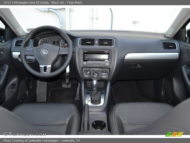 Black Uni / Titan Black 2013 Volkswagen Jetta SE Sedan