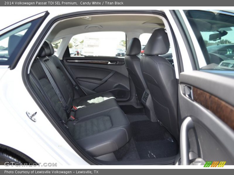 Candy White / Titan Black 2014 Volkswagen Passat TDI SEL Premium