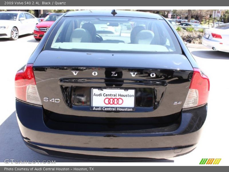 Black / Quartz 2009 Volvo S40 2.4i