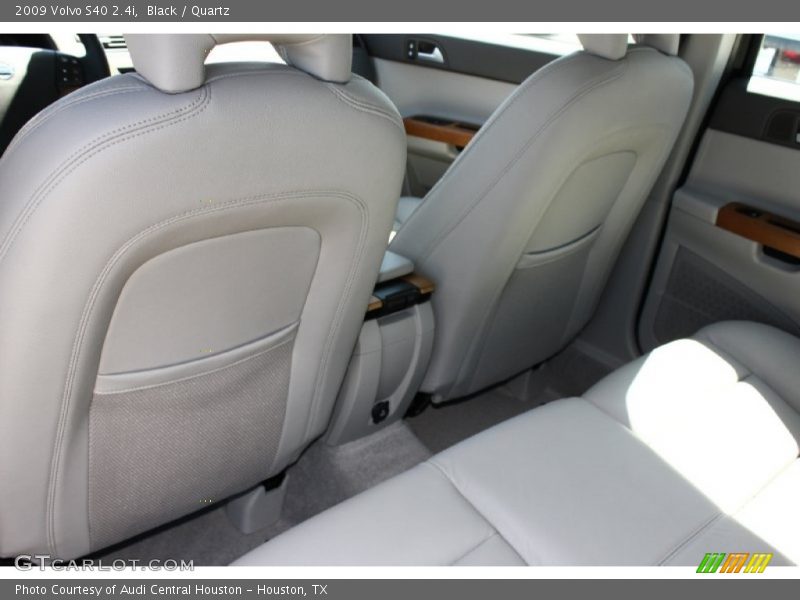 Black / Quartz 2009 Volvo S40 2.4i