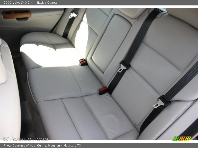Black / Quartz 2009 Volvo S40 2.4i