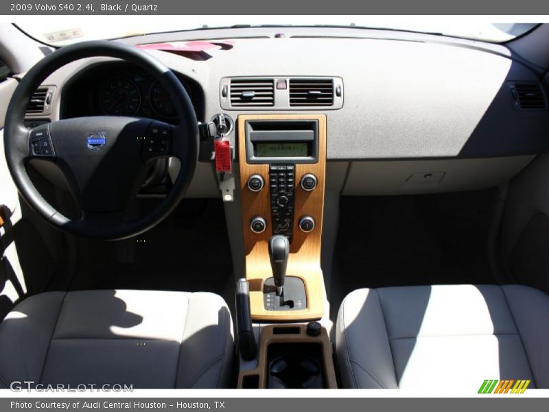 Black / Quartz 2009 Volvo S40 2.4i