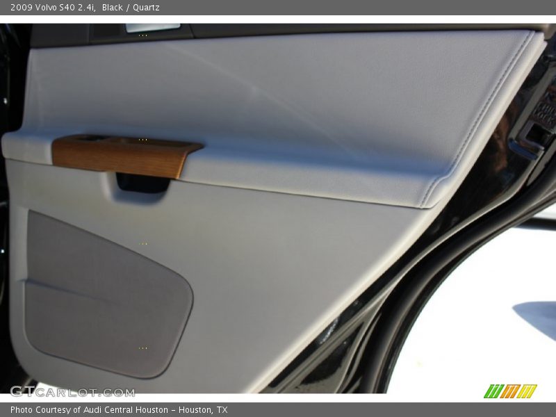 Black / Quartz 2009 Volvo S40 2.4i