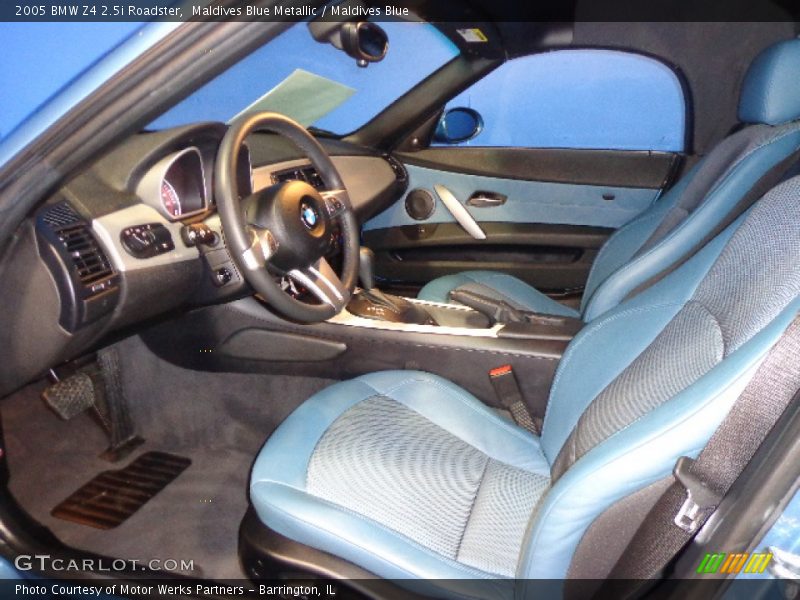  2005 Z4 2.5i Roadster Maldives Blue Interior