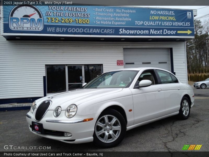 White Onyx / Sand 2003 Jaguar S-Type 3.0