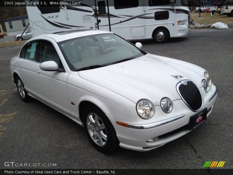 White Onyx / Sand 2003 Jaguar S-Type 3.0