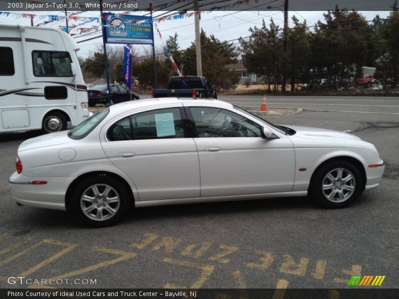 White Onyx / Sand 2003 Jaguar S-Type 3.0