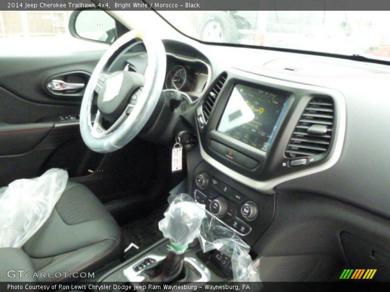 Bright White / Morocco - Black 2014 Jeep Cherokee Trailhawk 4x4