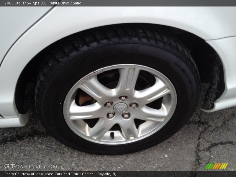 White Onyx / Sand 2003 Jaguar S-Type 3.0