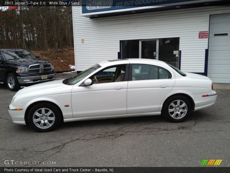 White Onyx / Sand 2003 Jaguar S-Type 3.0