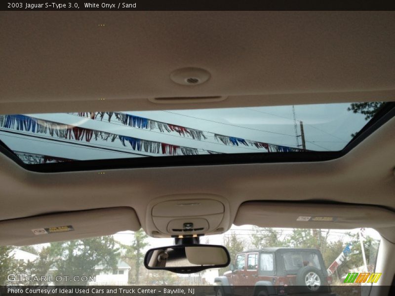 White Onyx / Sand 2003 Jaguar S-Type 3.0