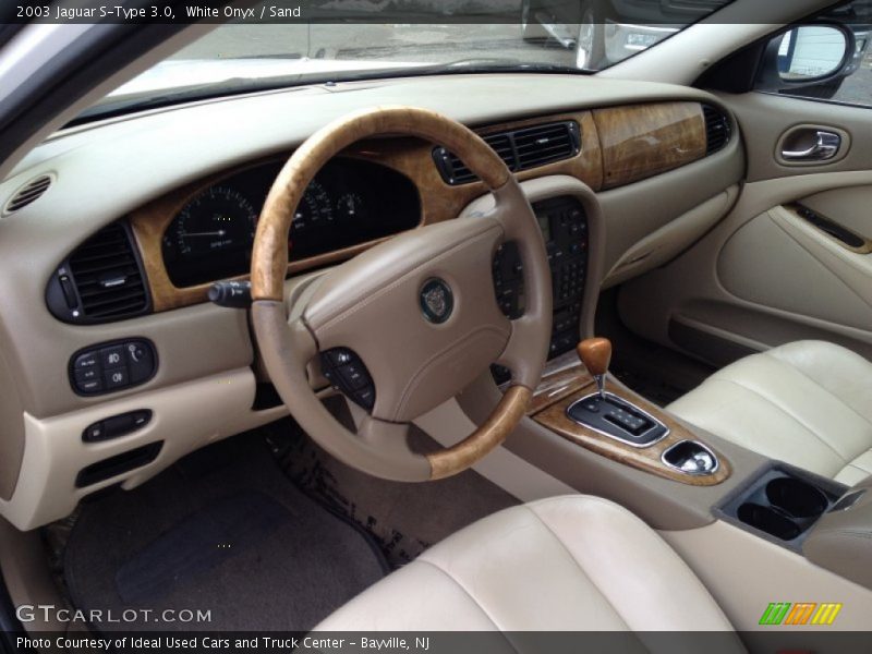 White Onyx / Sand 2003 Jaguar S-Type 3.0