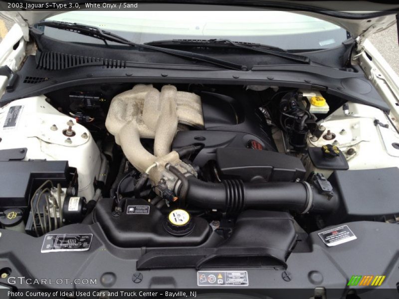 White Onyx / Sand 2003 Jaguar S-Type 3.0