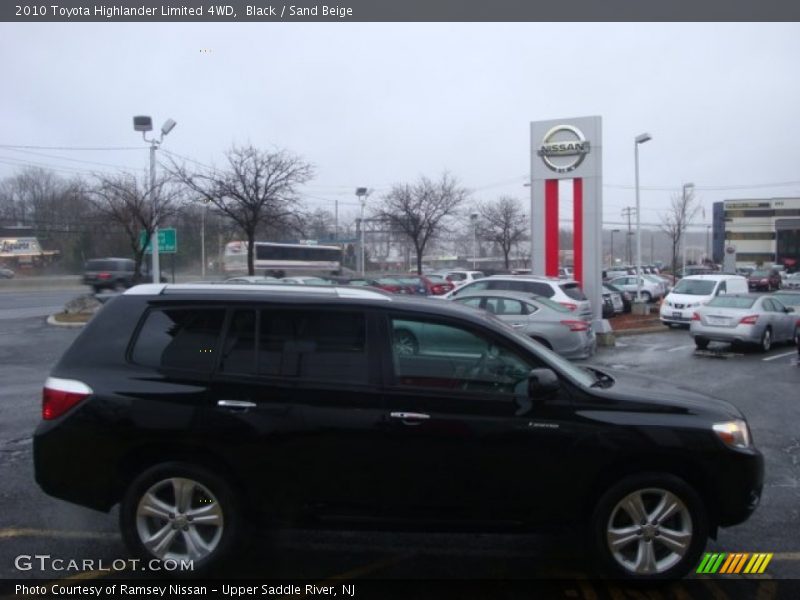 Black / Sand Beige 2010 Toyota Highlander Limited 4WD
