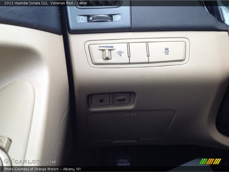 Venetian Red / Camel 2011 Hyundai Sonata GLS