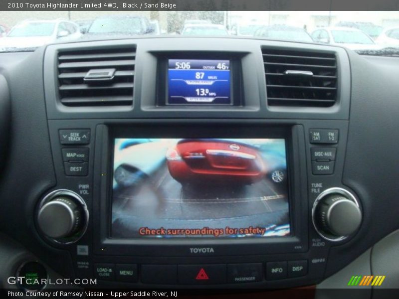 Black / Sand Beige 2010 Toyota Highlander Limited 4WD