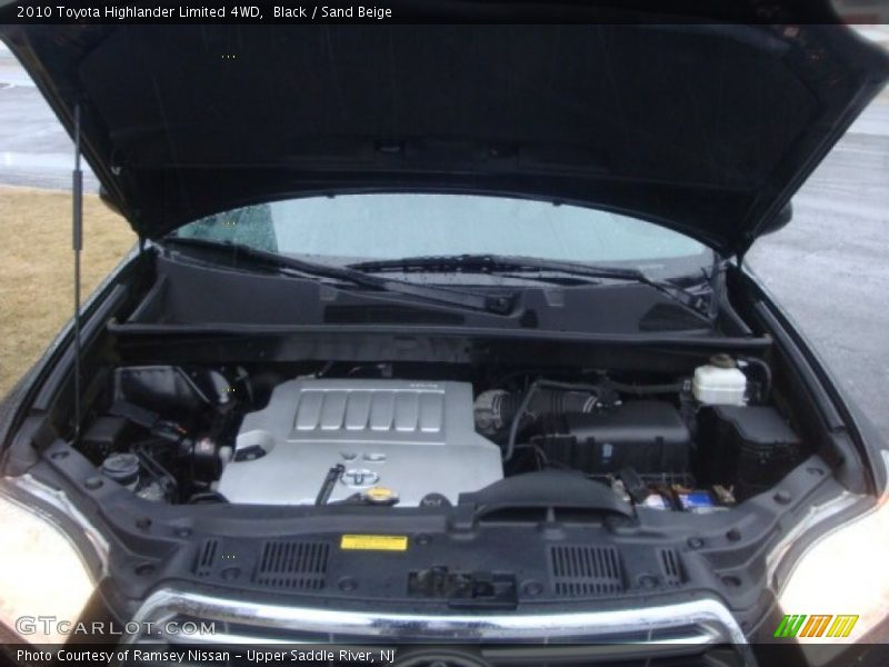 Black / Sand Beige 2010 Toyota Highlander Limited 4WD