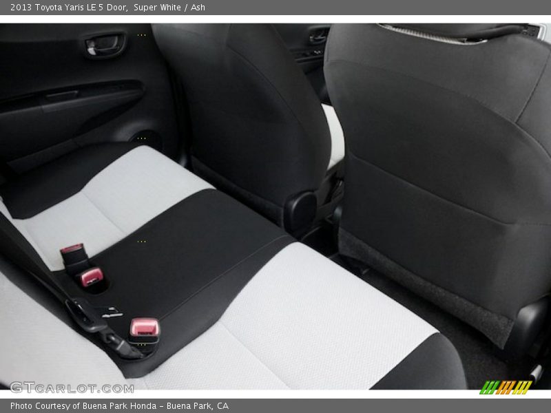 Super White / Ash 2013 Toyota Yaris LE 5 Door