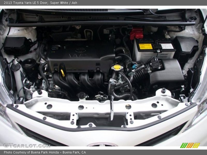 Super White / Ash 2013 Toyota Yaris LE 5 Door