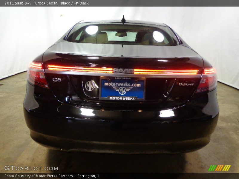 Black / Jet Black 2011 Saab 9-5 Turbo4 Sedan
